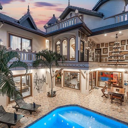 Potterland Luxury Pool Villa Pattaya Walking Street 6 Bedrooms Экстерьер фото
