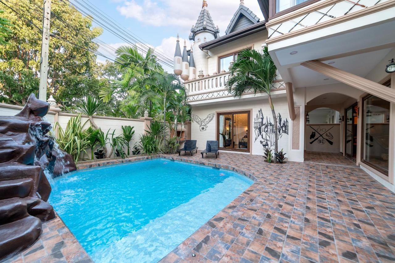 Potterland Luxury Pool Villa Pattaya Walking Street 6 Bedrooms Экстерьер фото